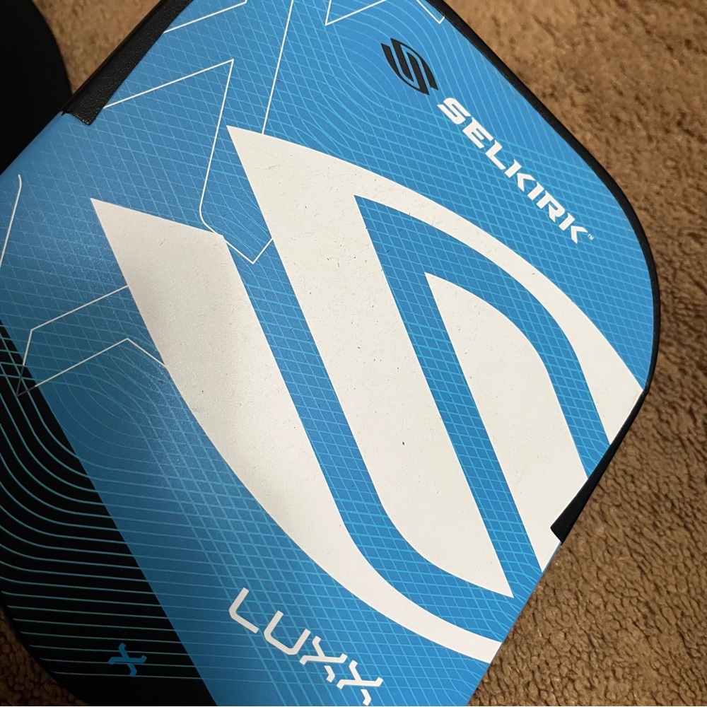 Blue Selkirk epic luxx pickleball paddle. - Picture 3 of 8